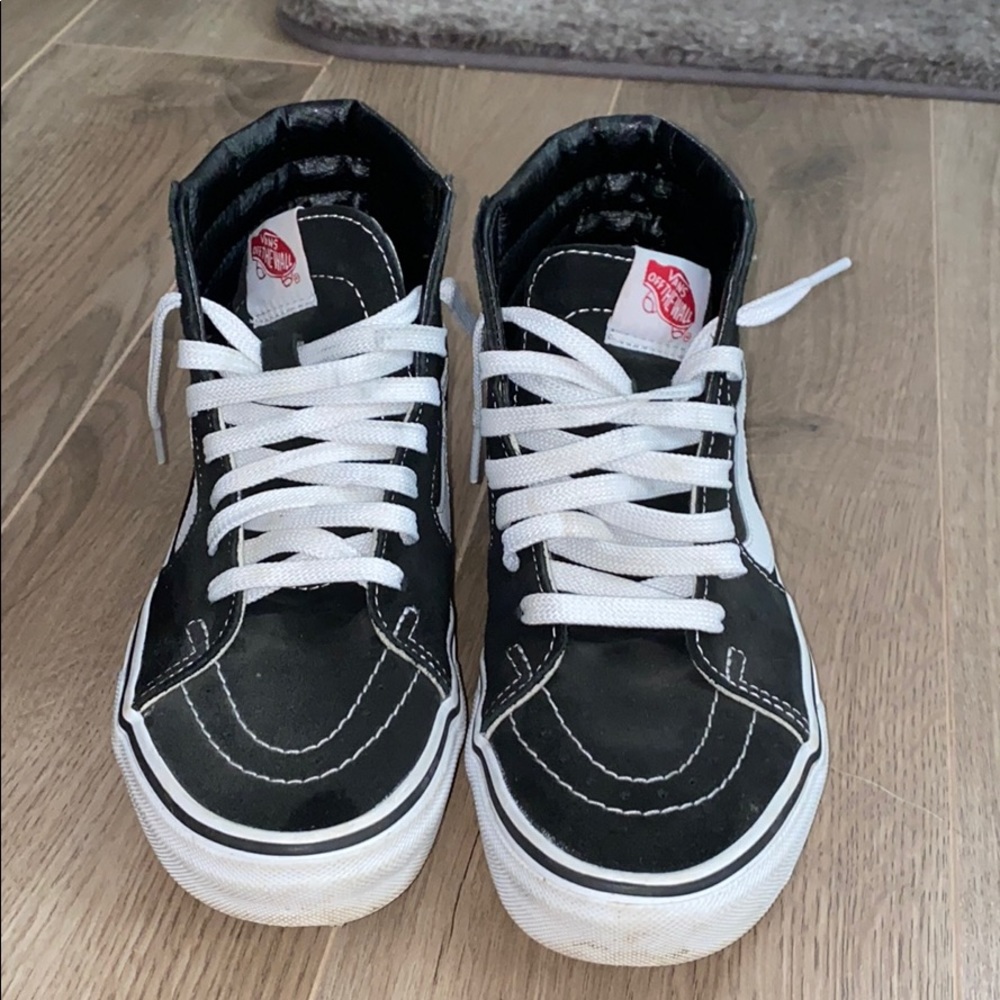 Black Vans